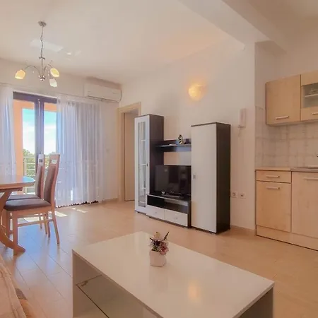 Apartmán Lucijana *